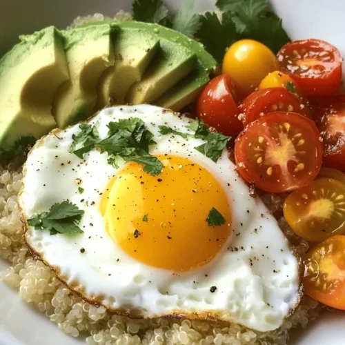 Breakfast bowls have surged in popularity over recent years, becoming a go-to for those seeking nutritious and convenient morning meals. These bowls combine a variety of ingredients, allowing for endless customization based on personal preferences and dietary needs. The beauty of breakfast bowls lies in their flexibility; you can mix and match ingredients to create a balanced meal that satisfies your taste buds and meets your nutritional goals.