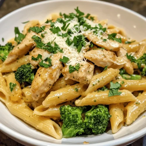 If you're on the lookout for a satisfying dinner that combines flavor, nutrition, and convenience, look no further than Creamy Broccoli and Chicken Penne. This delightful dish encapsulates the essence of a well-balanced meal, marrying tender penne pasta, succulent chicken, and vibrant green broccoli in a creamy sauce that is both indulgent and wholesome.